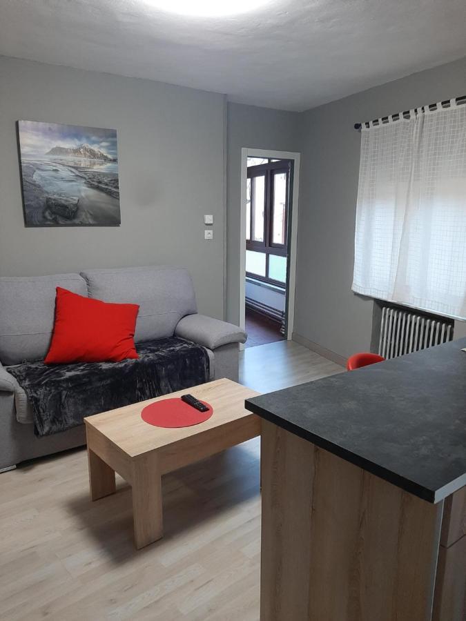 Piso Con Terraza En Felechosaアパートメント エクステリア 写真